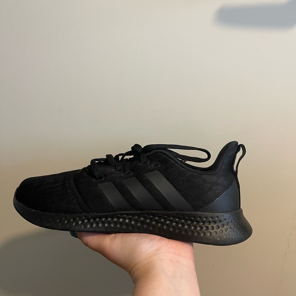 BRAND NEW Adidas Cloudfoam Sneakers never worn